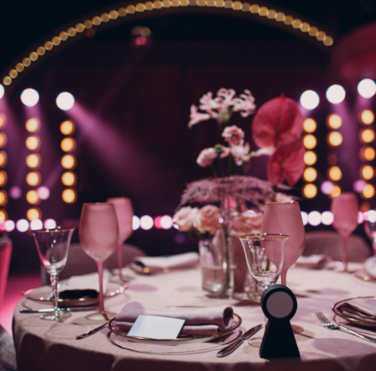 Alar Dinner Show photo 2