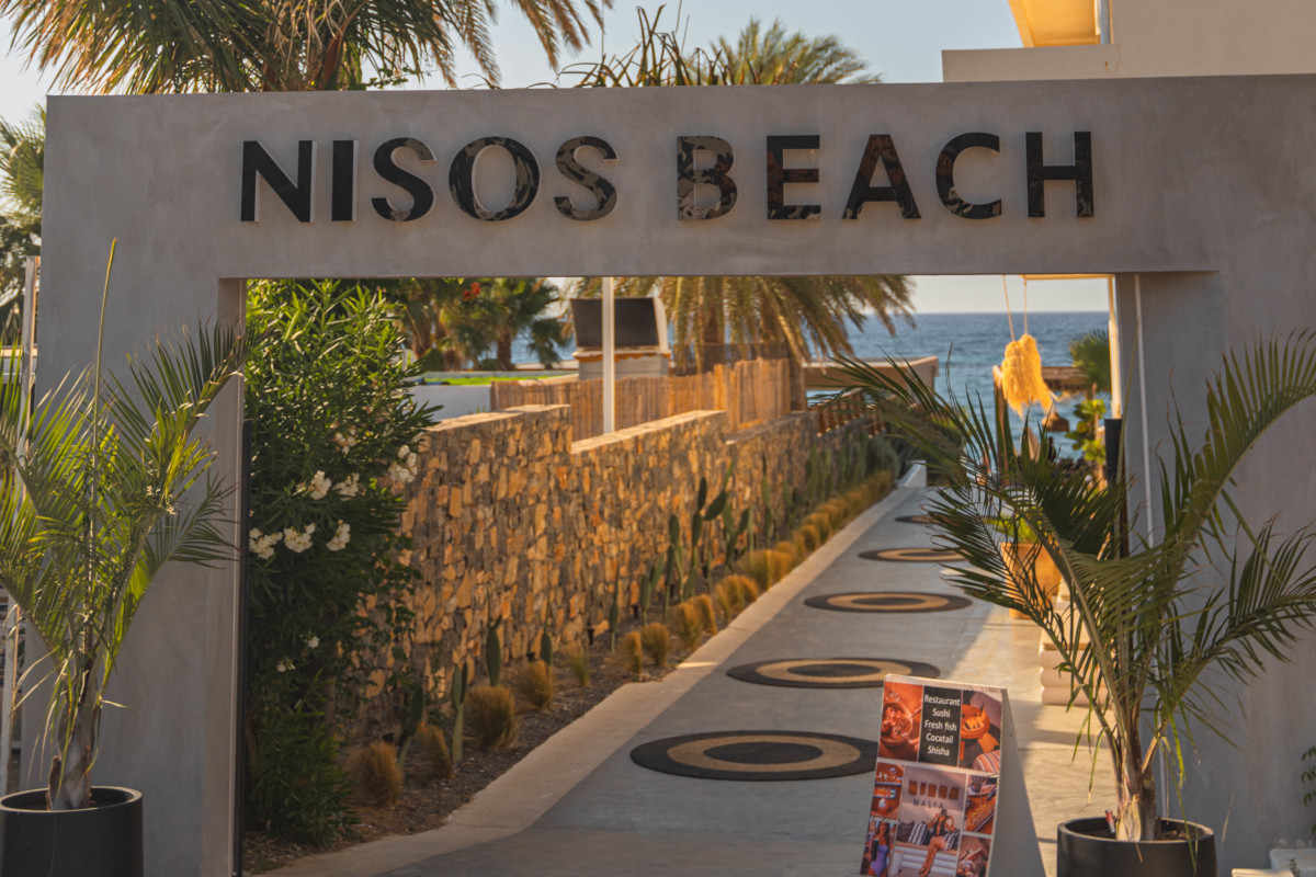 Nisos Beach Bar & Restaurant