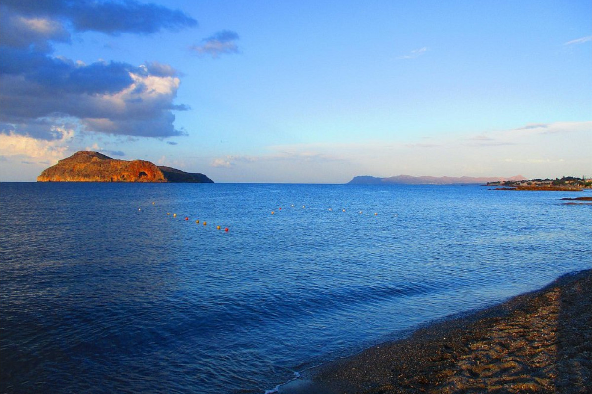 Agia Marina Strand