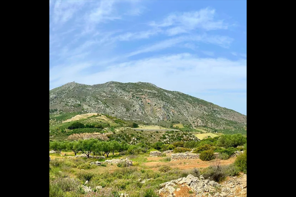 Cretan Hikers