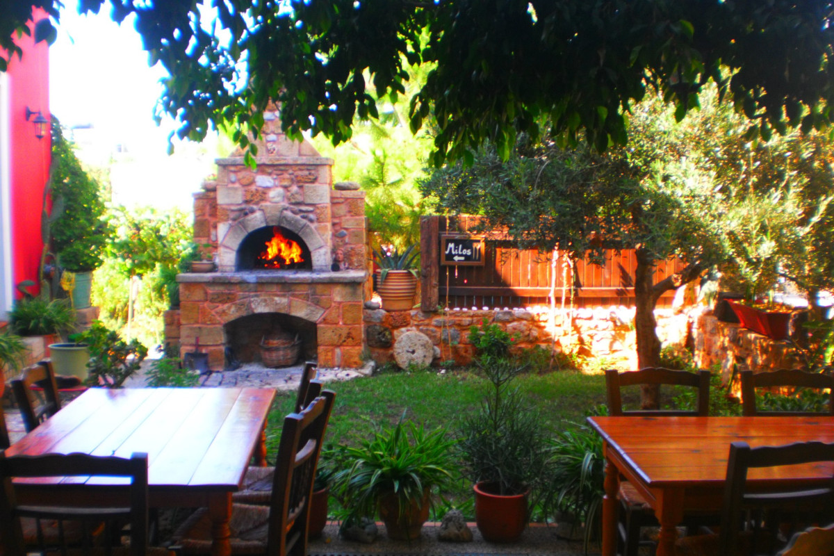 Taverna Milos