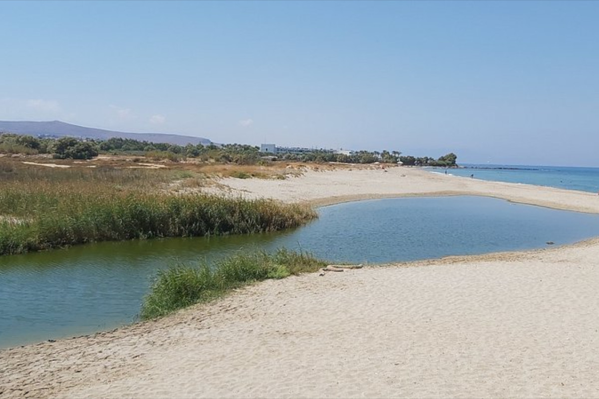 Aposelemi Beach photo 2
