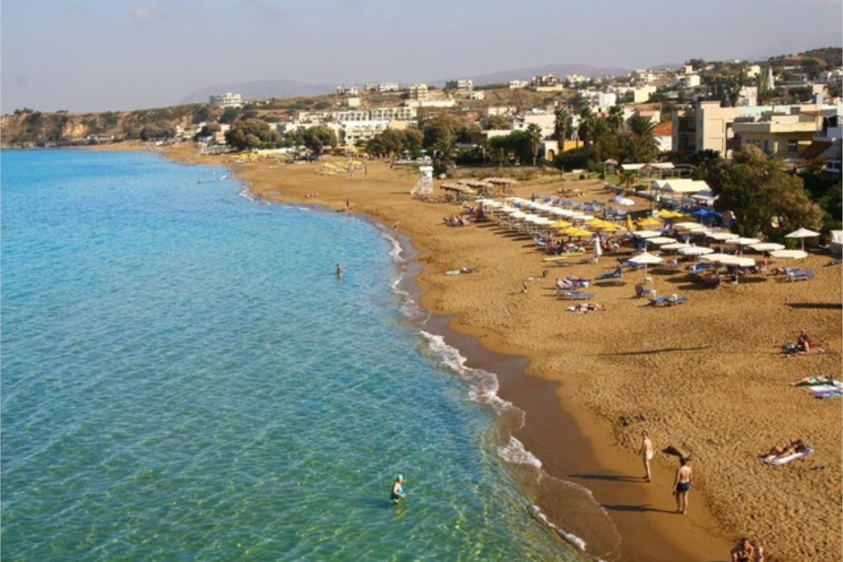Agia Marina Strand