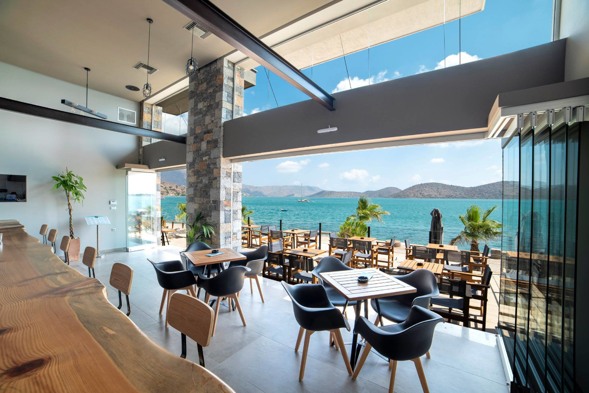 Isalos Café Bar