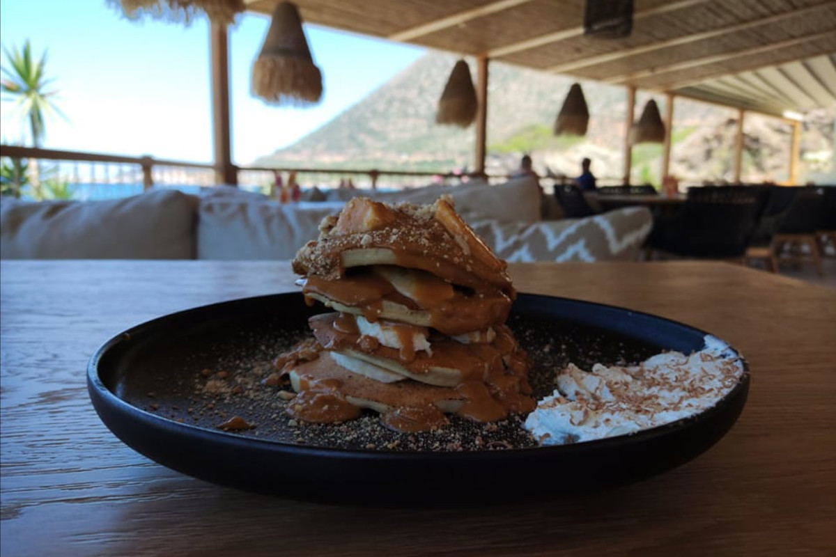 Mambo Beach Bar & Restaurant