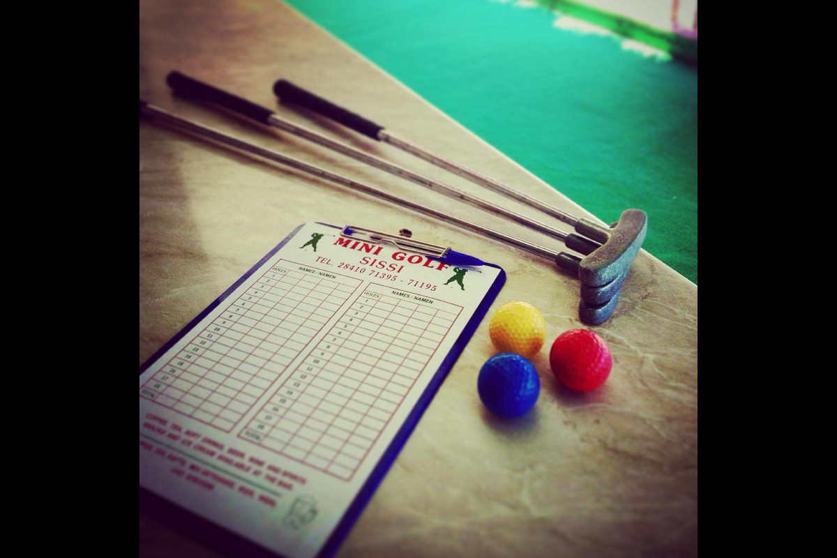 Sissi Mini Golf - Sunset Bar