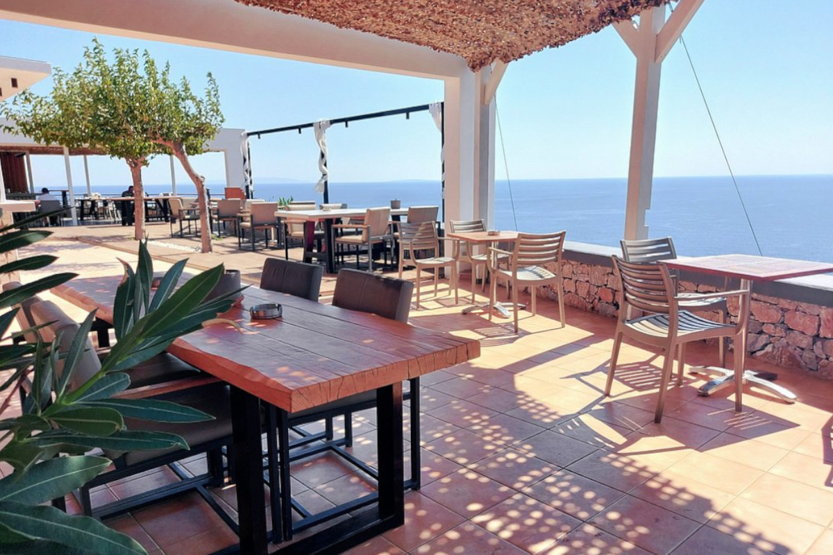 Thea Cafe-Bar