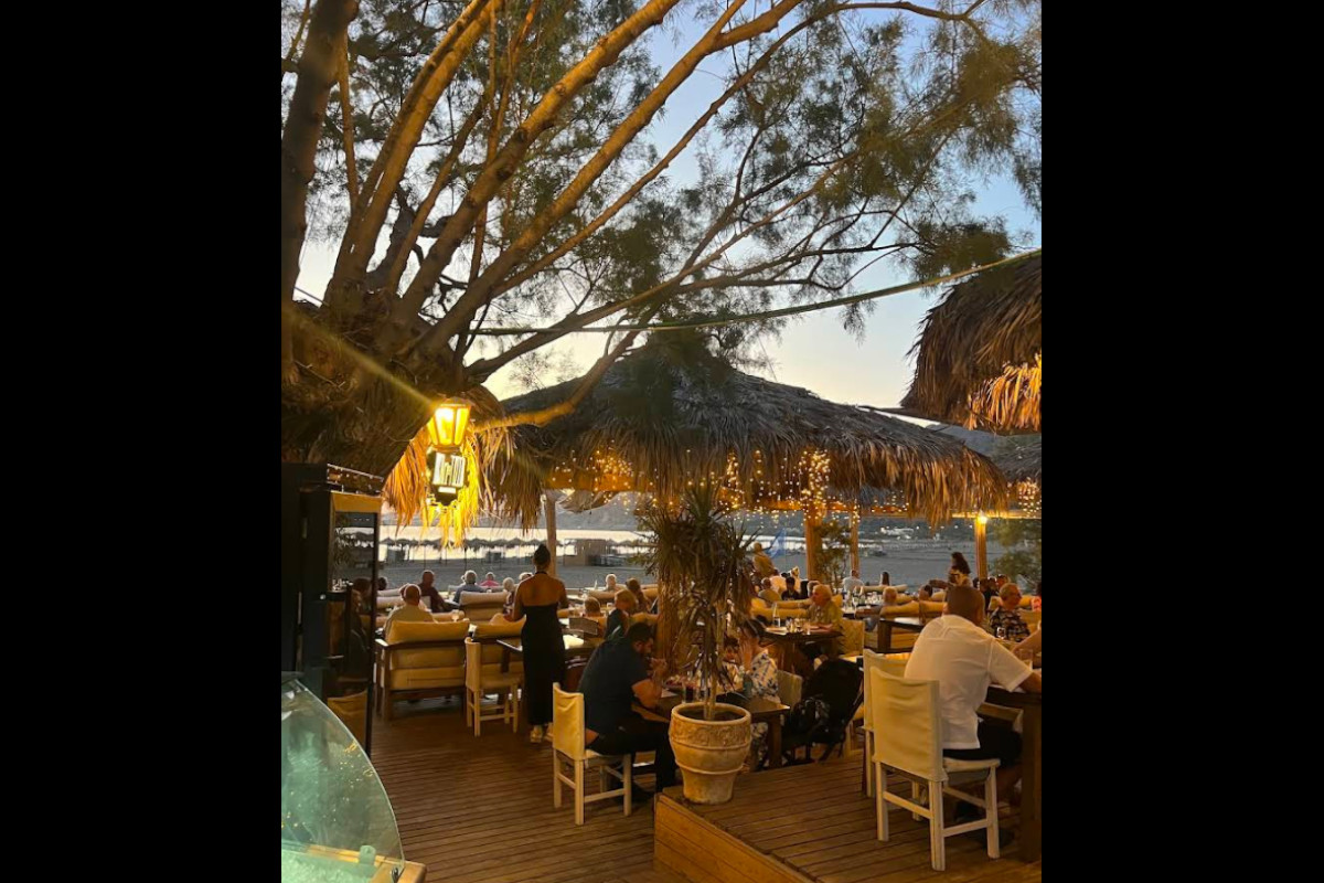 Zephyros Beach Restaurant