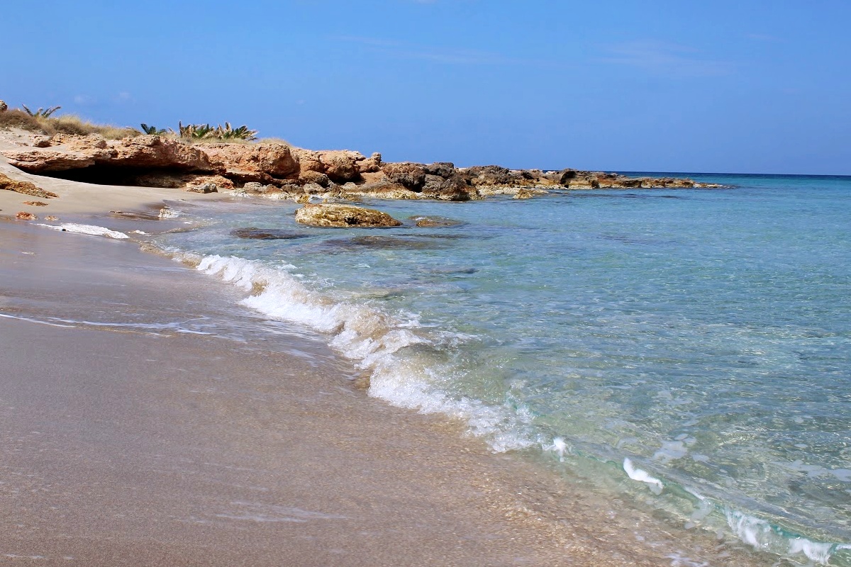 Plage d`Alatsolimni