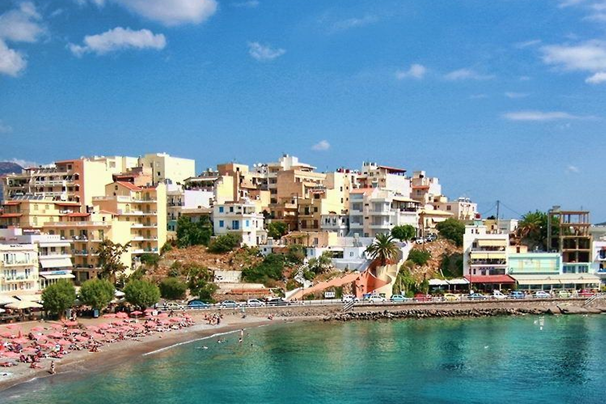 La spiaggia di Kitroplatia