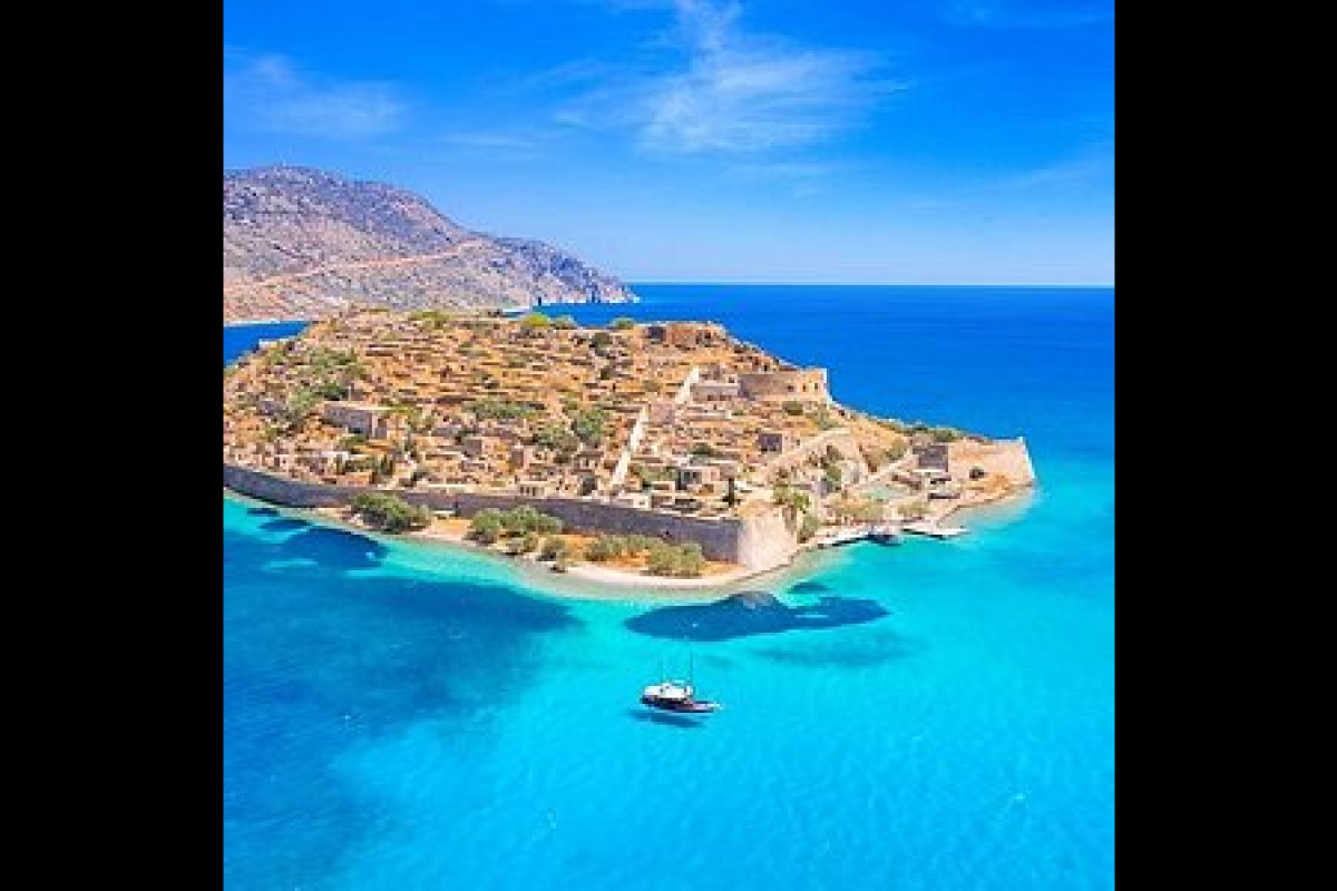 Plaka Beach
