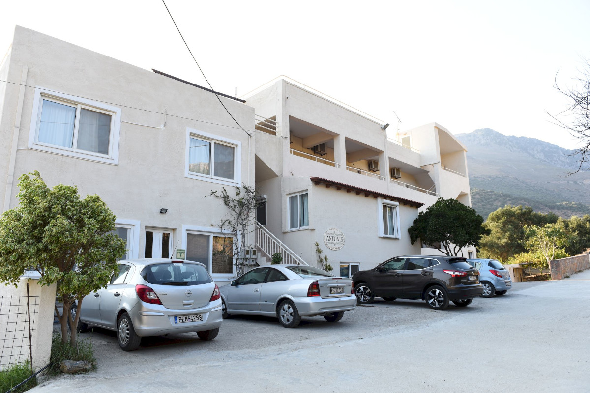 Antonis Apts - Physio - Fitness - Retreats