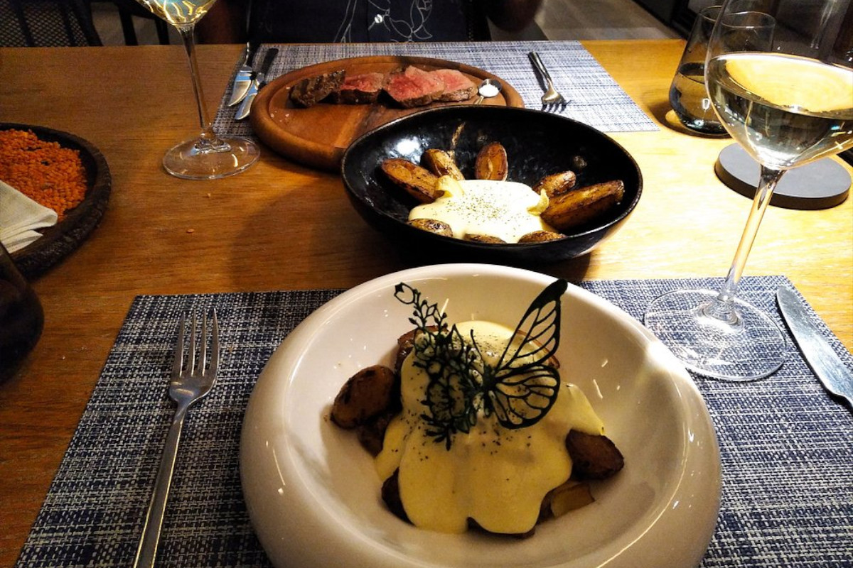 Pelagos Sea Side Restaurant