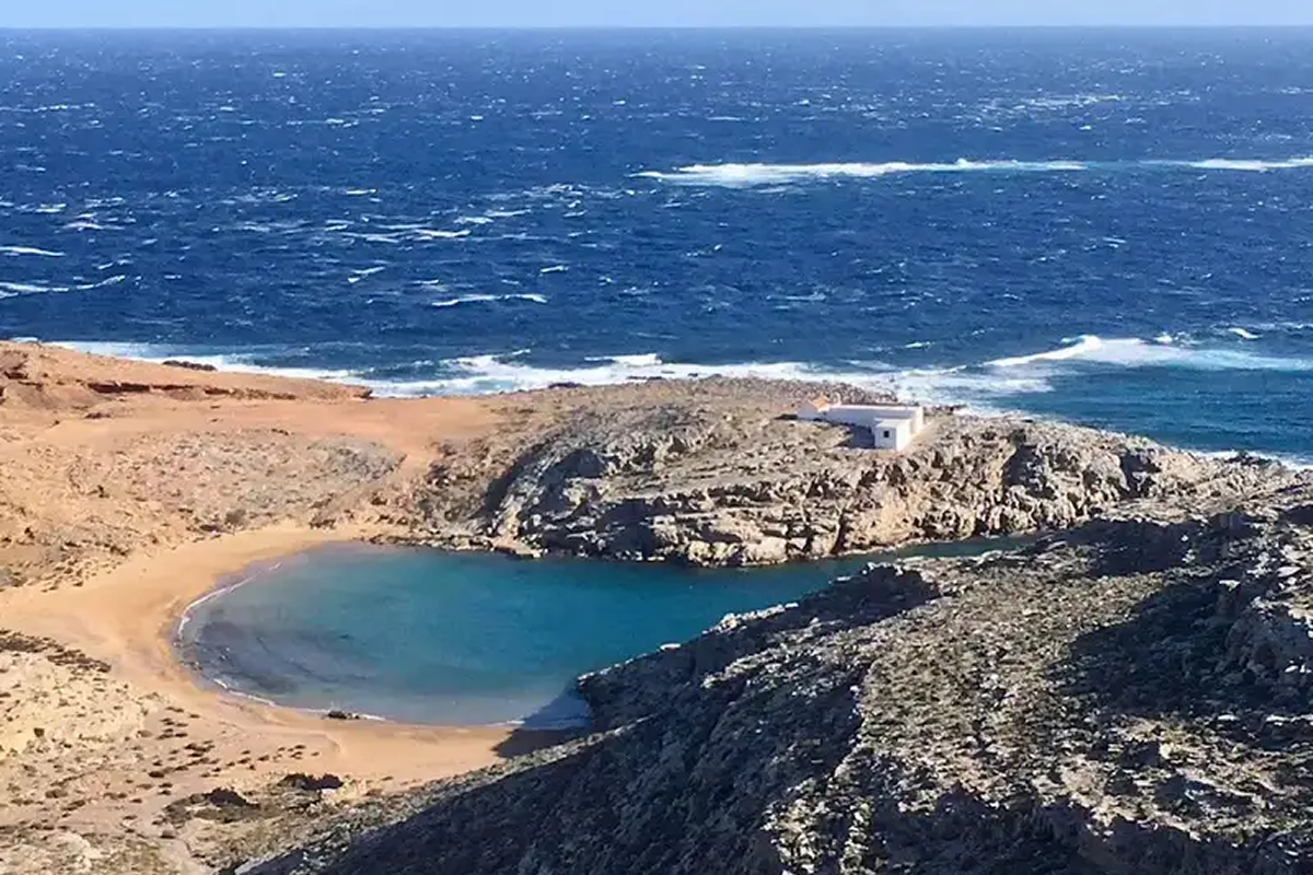 Agios Isidoros Strand