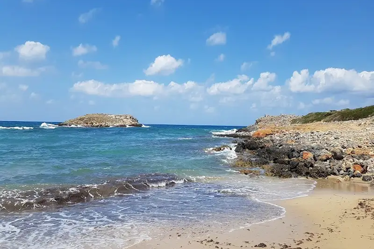 Spiaggia di Agia Varvara