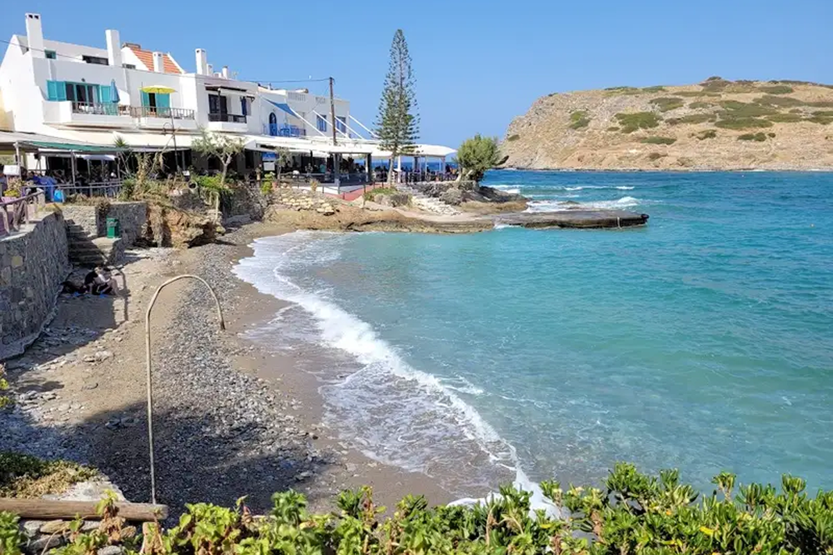 Baths Beach photo 2