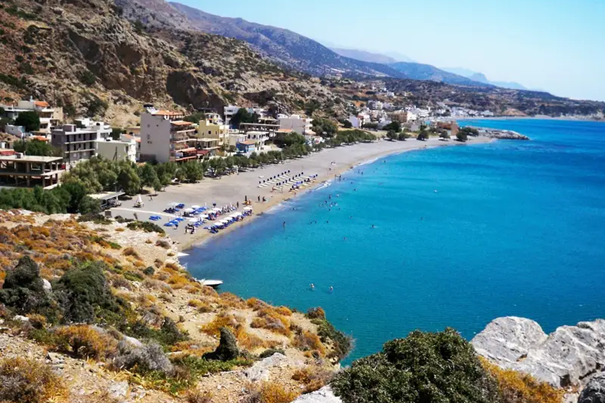 Παραλία Πέρα Τσούτσουρας