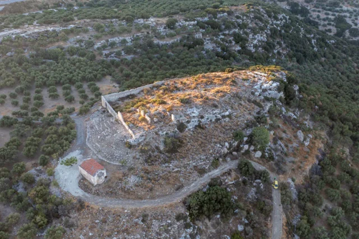 Μινωικό Ιερό Κορυφής