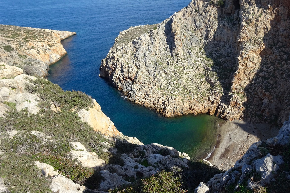 Manovas Beach