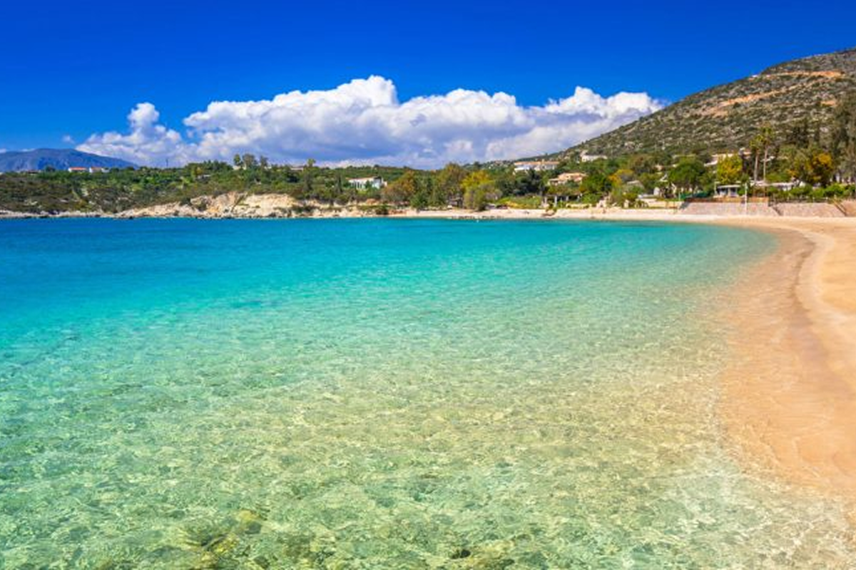 Manovas Beach