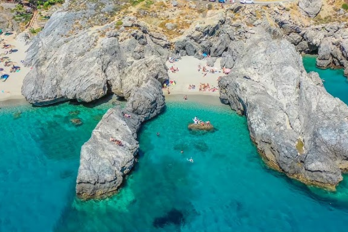 Spiaggia di Ammoudi