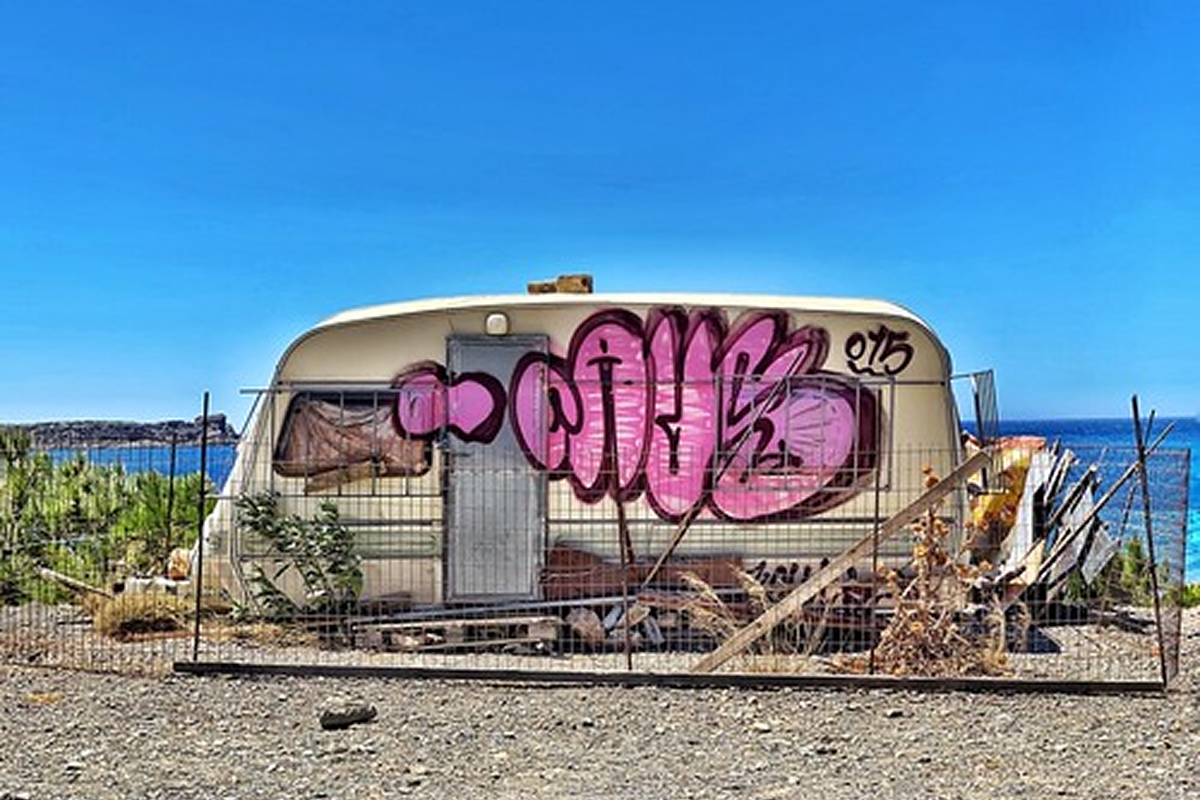 Old Caravan photo 2