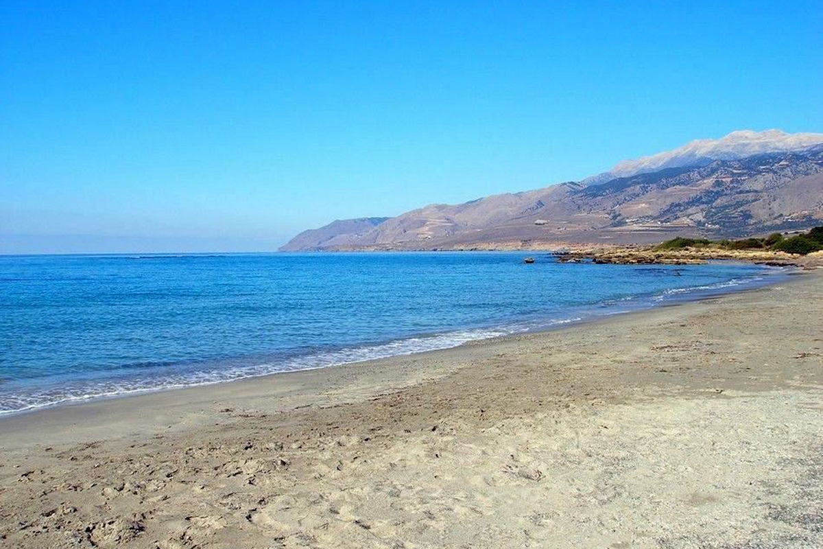 Plage de Vatalos