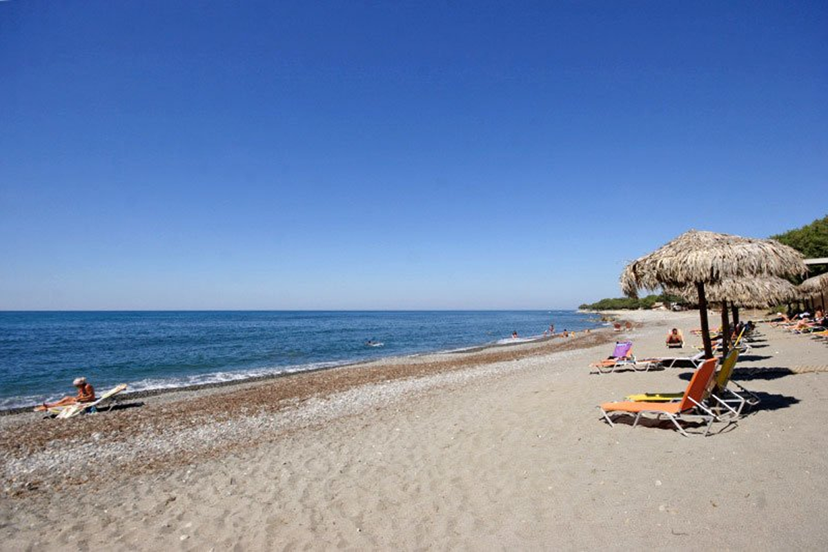 Plage de Tavronitis