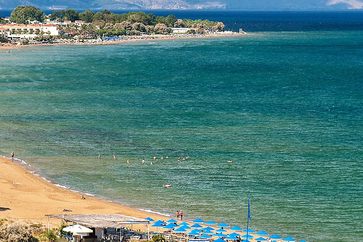 Plage de Kato Stalos