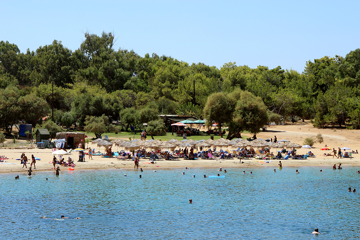 Agioi Apostoli Beach