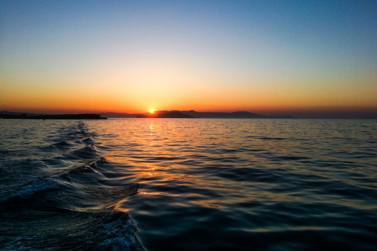 Chania : 3.5-Hour Boat Tour with Swimming, Snorkeling & Glass Bottom Viewing