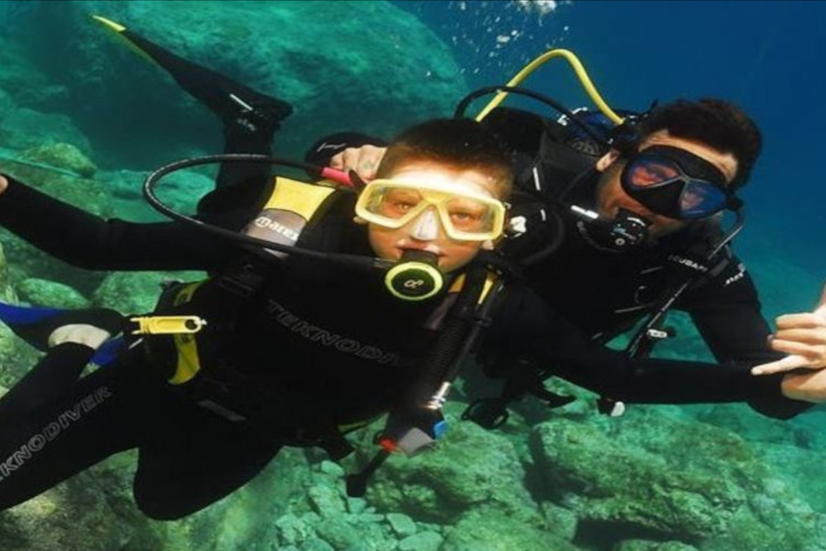 Rethymno: Kids’ First Scuba Dive – Safe Bubblemaker Adventure in Shallow Waters (Ages 8–10)