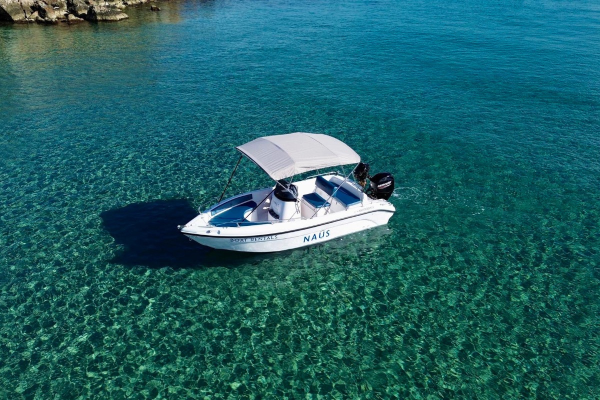 Naus Boats
