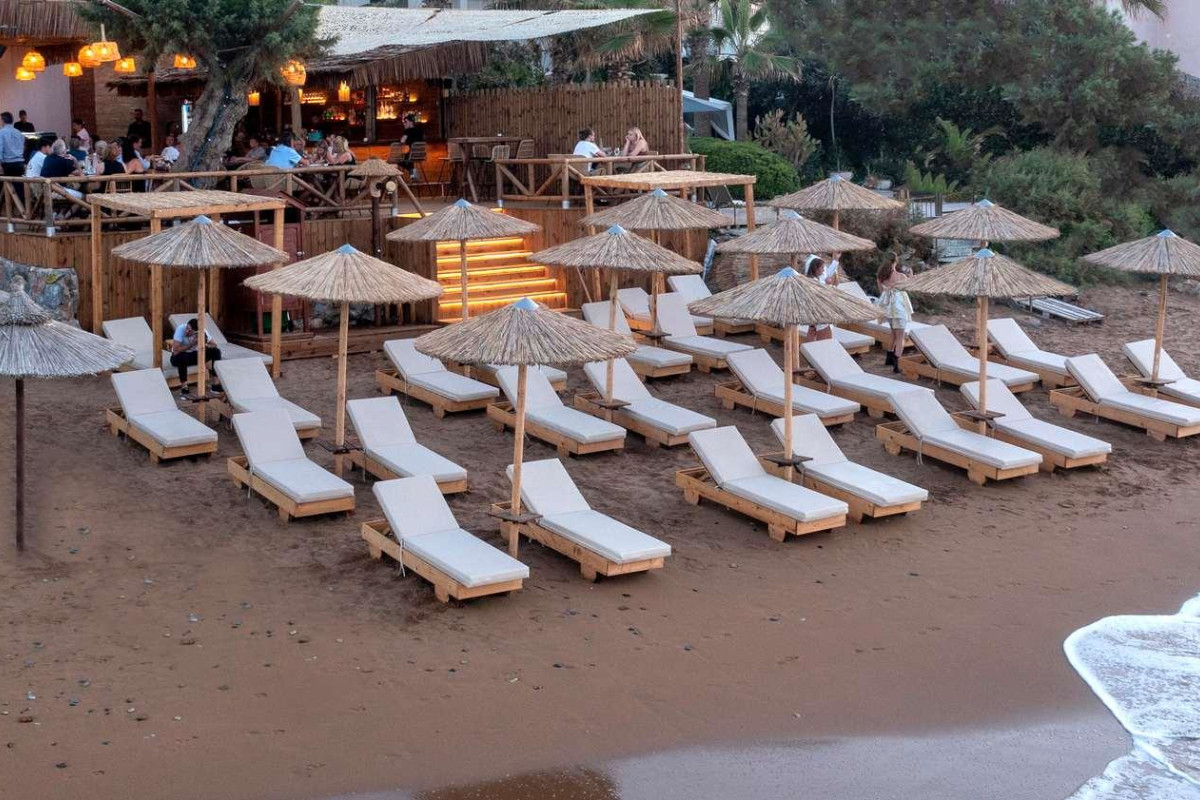 Isola Seaside Restaurant