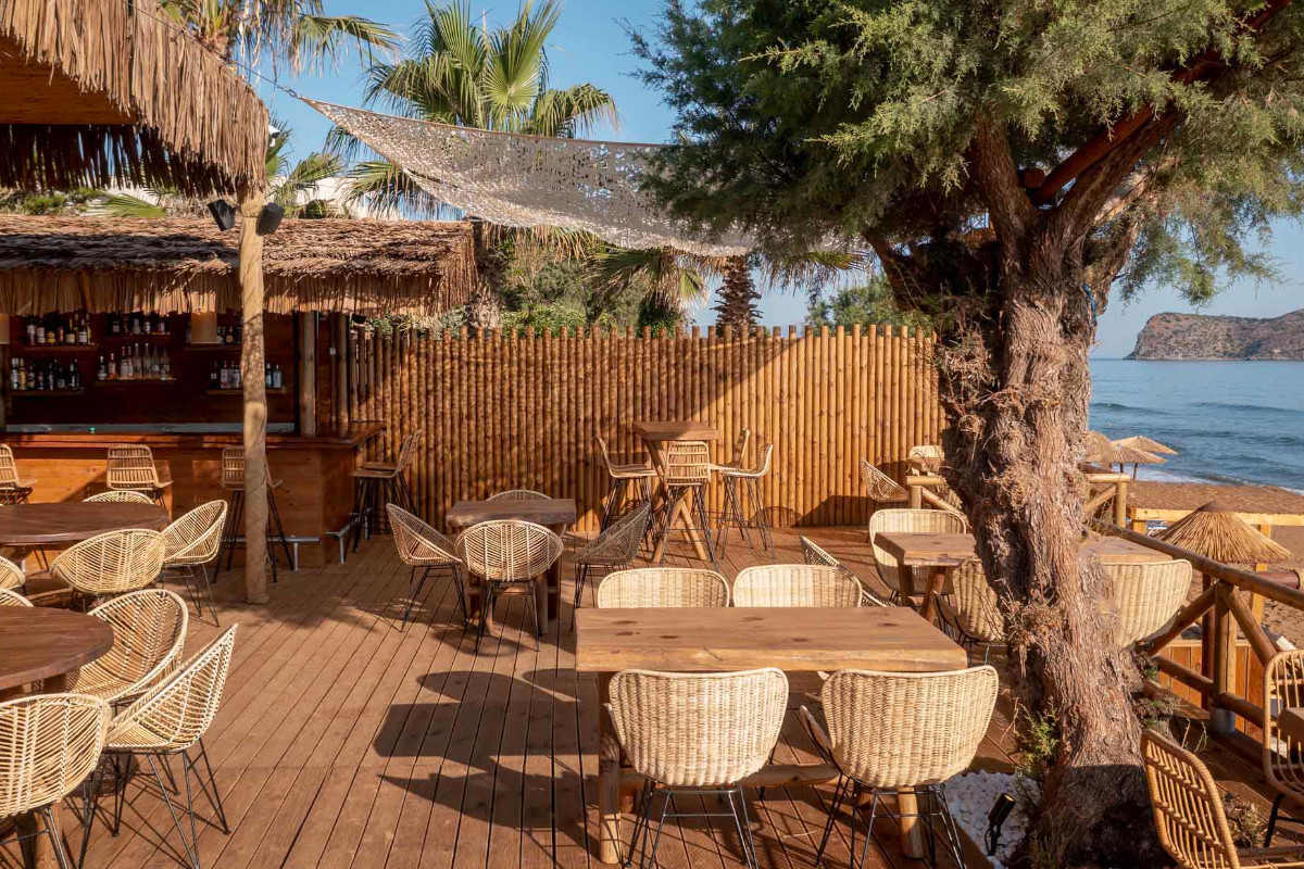Isola Seaside Restaurant